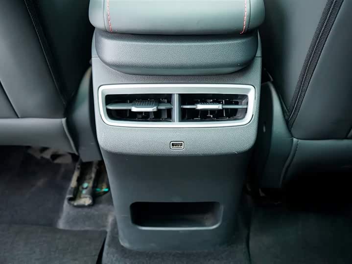 Фото 8 - Jetour Dashing