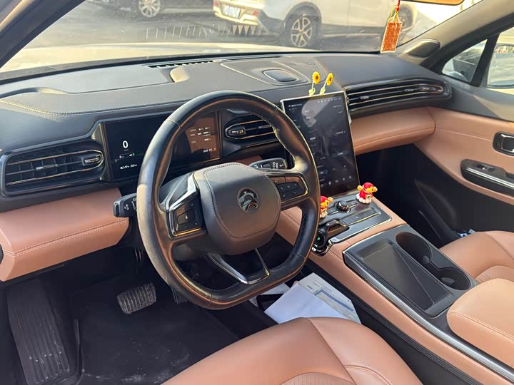 Фото 6 - Nio ES6