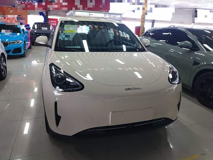 Фото 3 - Geely Galaxy Geome