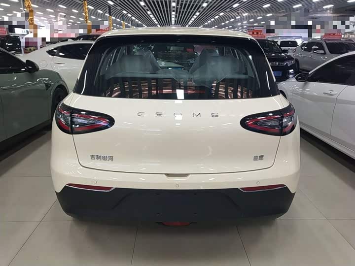 Фото 6 - Geely Galaxy Geome