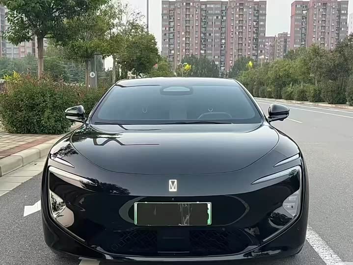 Фото 2 - Avatr 12