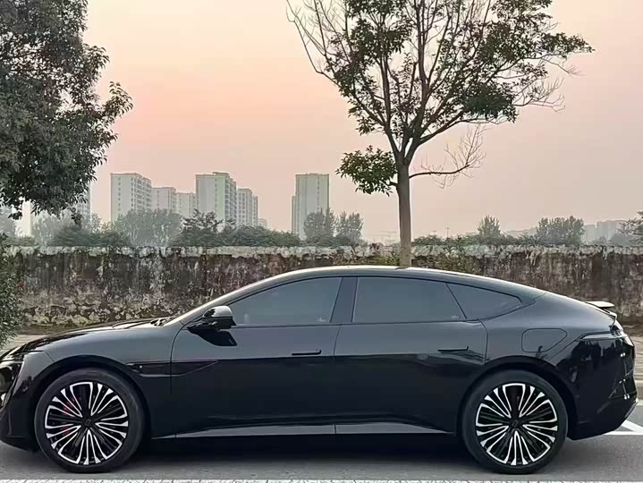 Фото 6 - Avatr 12