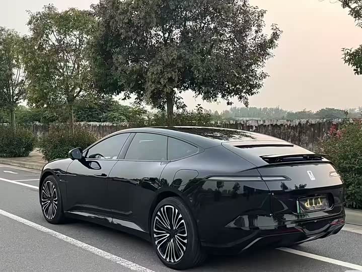 Фото 9 - Avatr 12