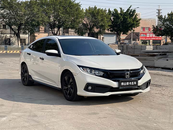 Фото 3 - Honda Civic