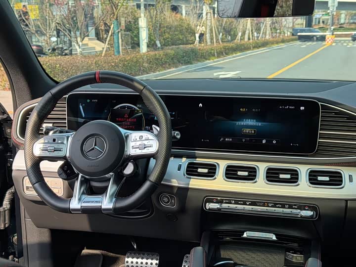 Фото 7 - Mercedes-Benz GLE-Class AMG