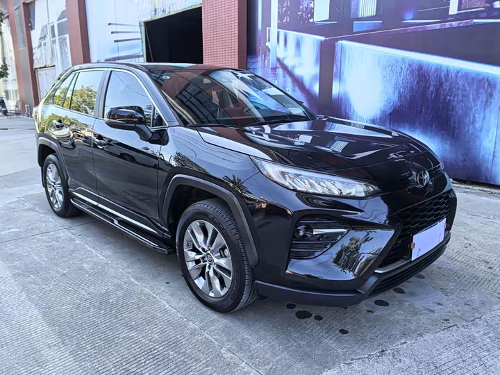 Фото 3 - Toyota Wildlander