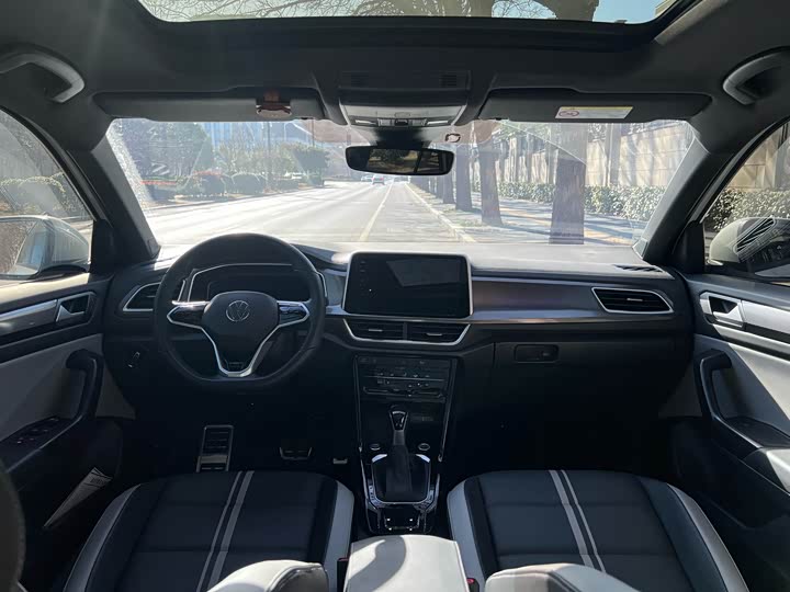 Фото 4 - Volkswagen T-Roc