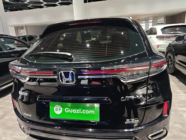 Фото 6 - Honda UR-V