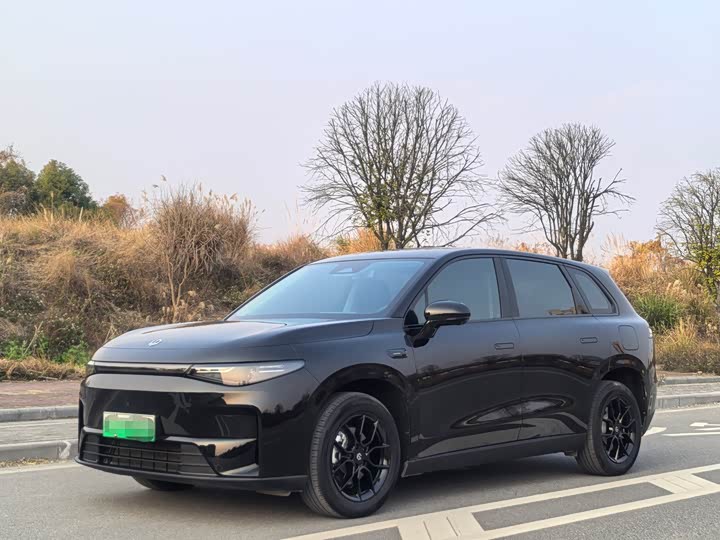 Фото 1 - Leapmotor C10