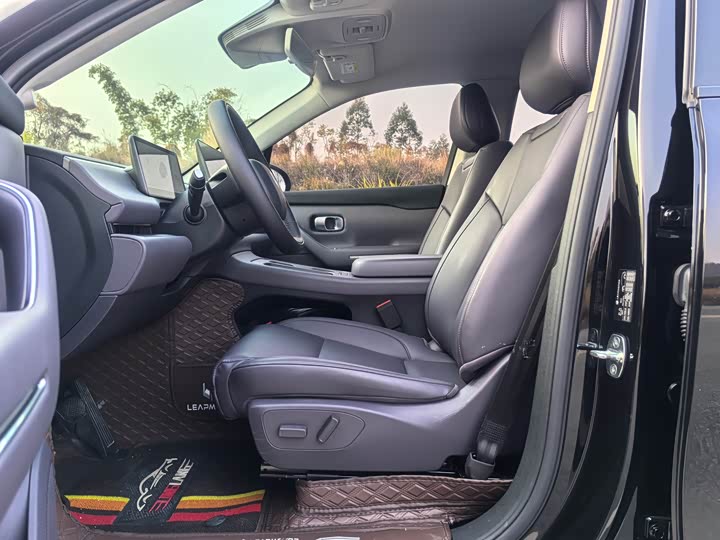 Фото 7 - Leapmotor C10