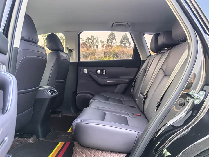 Фото 8 - Leapmotor C10