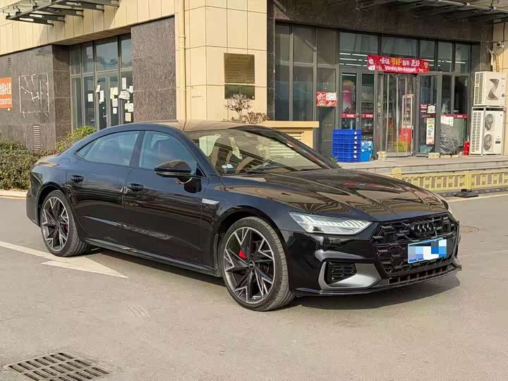 Фото 3 - Audi A7L