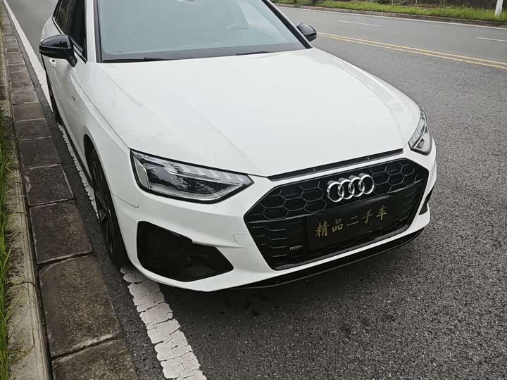 Фото 3 - Audi A4L