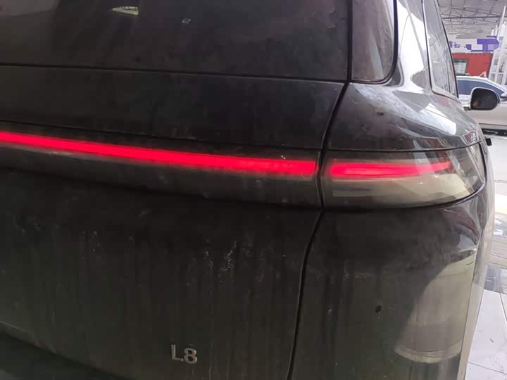 Фото 8 - LiXiang L8