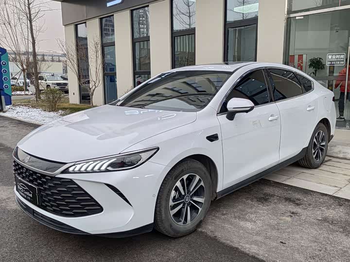 Фото 1 - BYD Qin Plus