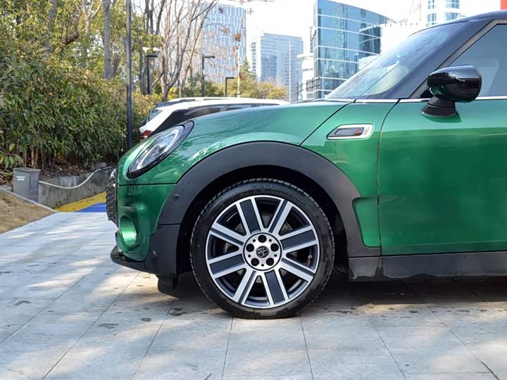 Фото 4 - Mini Clubman