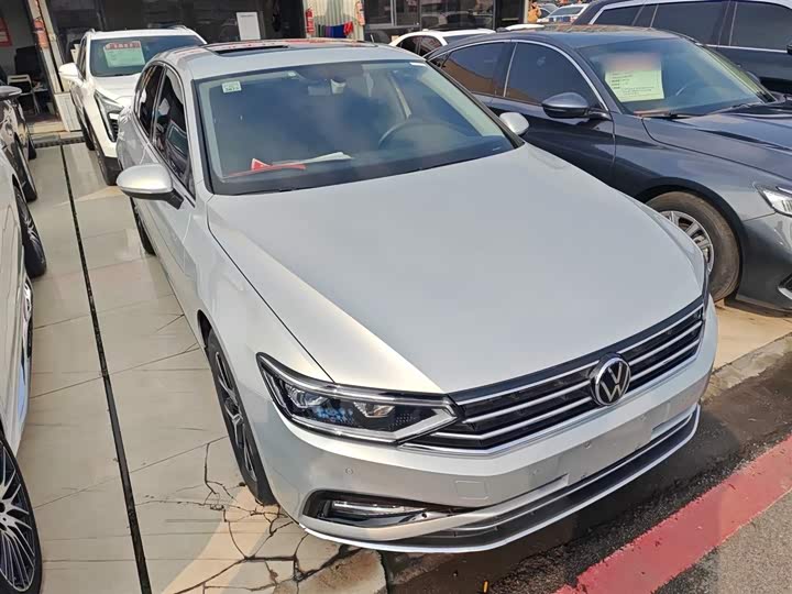 Фото 4 - Volkswagen Magotan