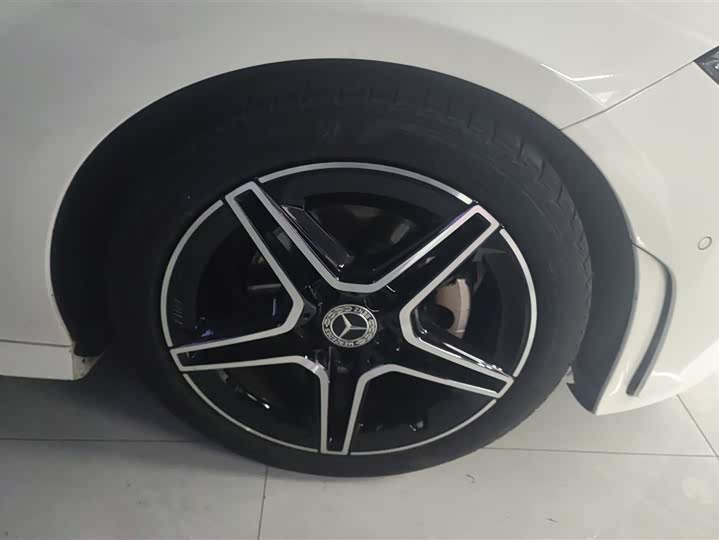 Фото 6 - Mercedes-Benz CLA-Class