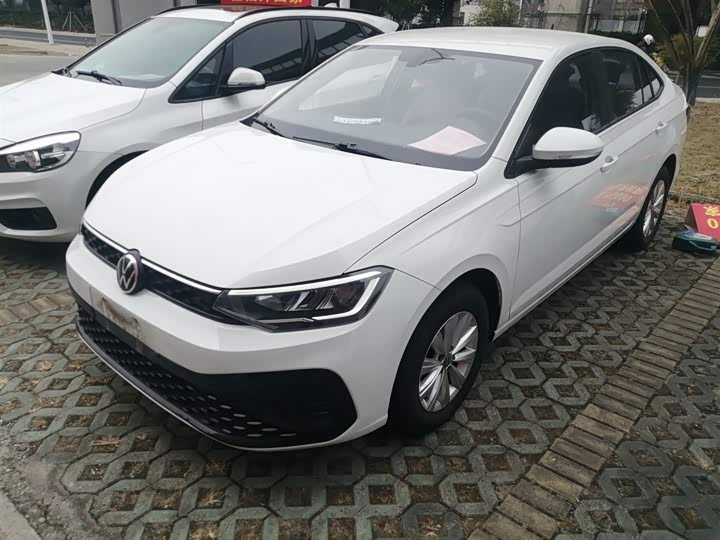 Фото 1 - Volkswagen Lavida