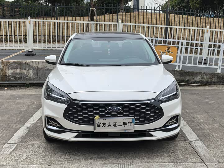 Фото 2 - Ford Focus