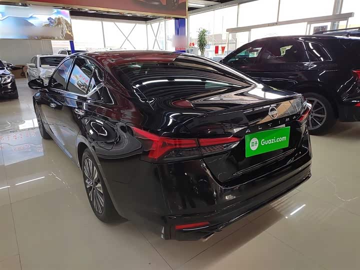 Фото 5 - Nissan Teana