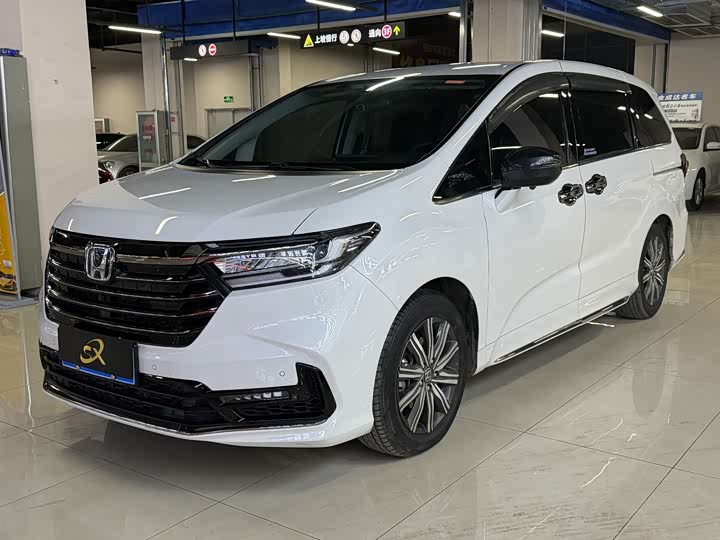Фото 1 - Honda Odyssey