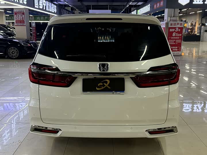 Фото 5 - Honda Odyssey