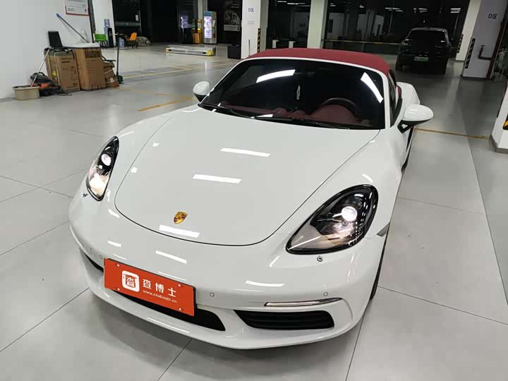 Фото 1 - Porsche 718