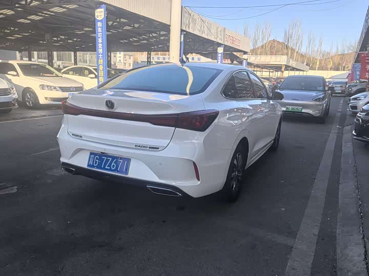 Фото 9 - Changan Eado Plus