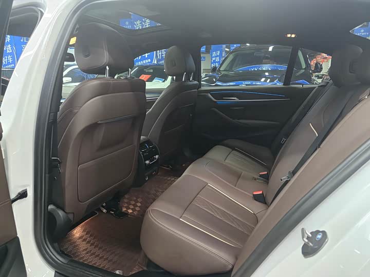 Фото 9 - BMW 5 Series Hybrid