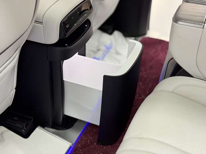 Фото 7 - XPeng X9