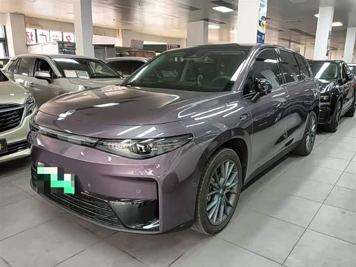 Фото 1 - Leapmotor C10