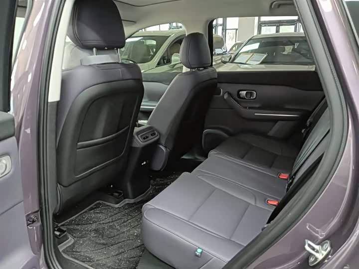 Фото 2 - Leapmotor C10