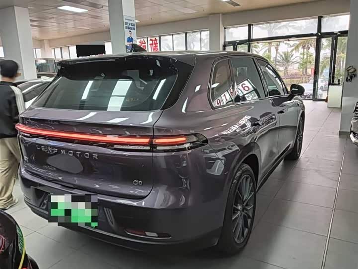 Фото 8 - Leapmotor C10