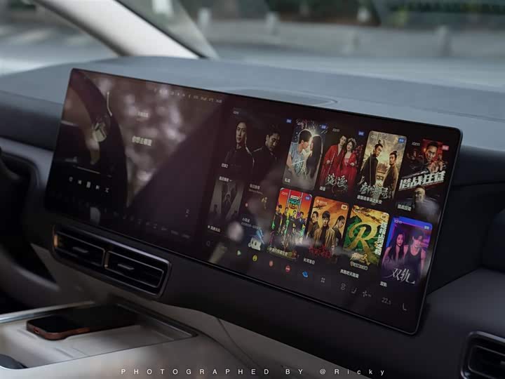 Фото 5 - LiXiang Mega