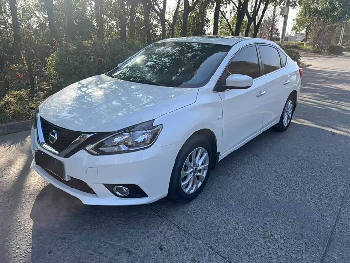 Фото 1 - Nissan Sylphy