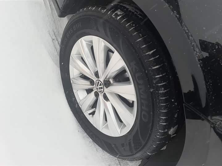 Фото 6 - Volkswagen Lavida