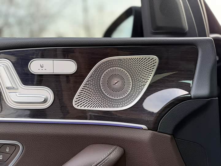 Фото 9 - Mercedes-Benz GLE-Class