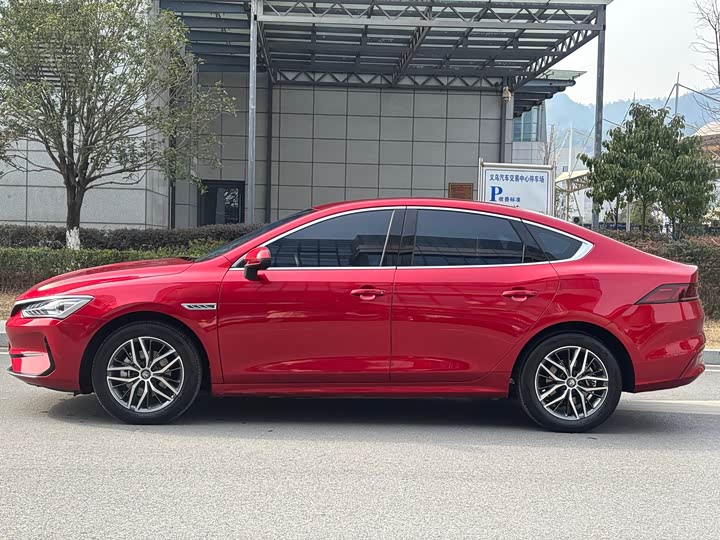 Фото 4 - BYD Qin Plus