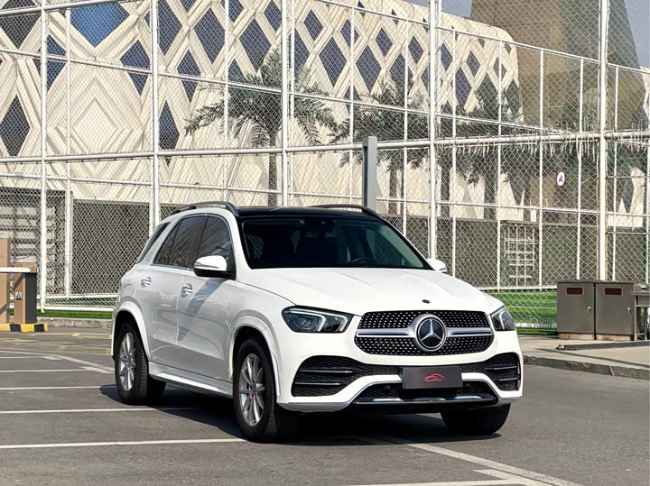 Фото 3 - Mercedes-Benz GLE-Class