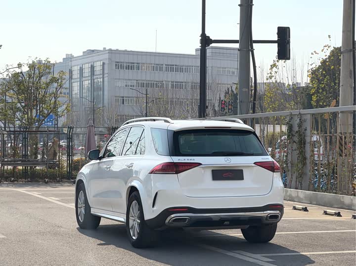 Фото 6 - Mercedes-Benz GLE-Class