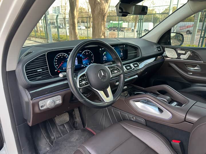 Фото 9 - Mercedes-Benz GLE-Class