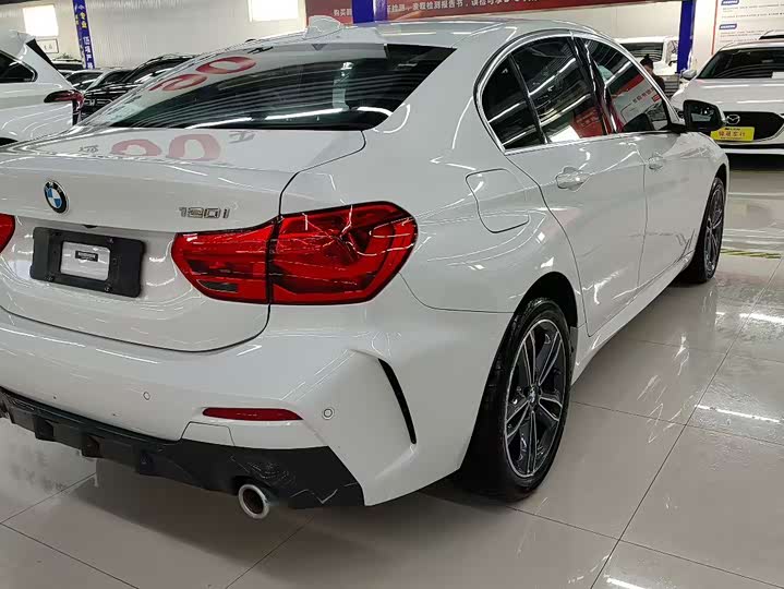 Фото 4 - BMW 1 Series