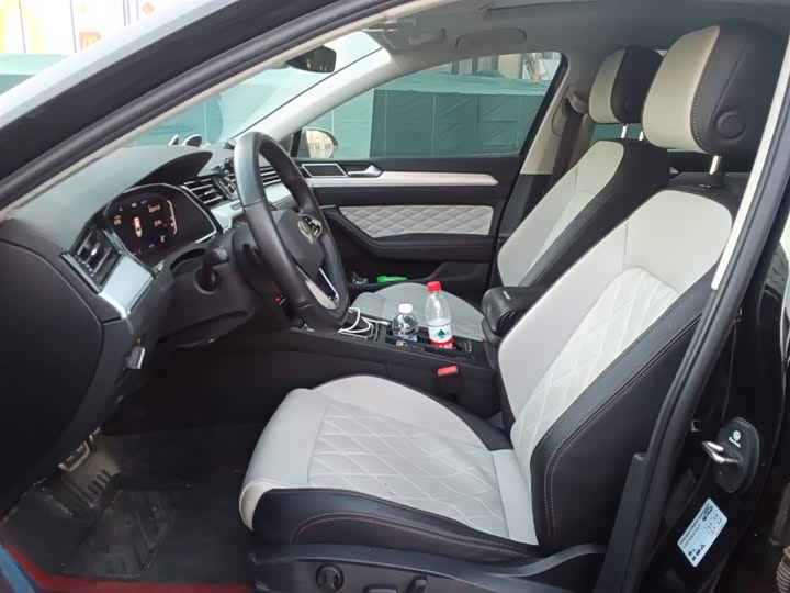 Фото 8 - Volkswagen Magotan