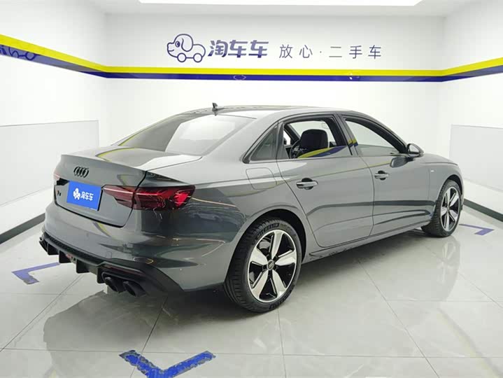 Фото 3 - Audi A4L