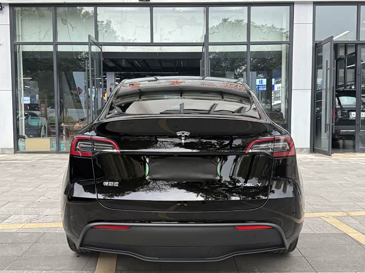 Фото 5 - Tesla Model Y