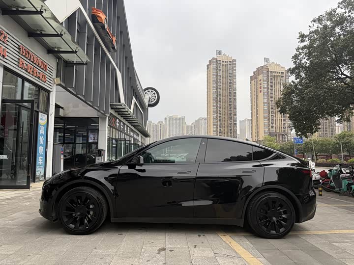 Фото 7 - Tesla Model Y