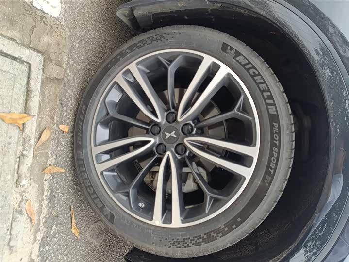 Фото 6 - XPeng G6