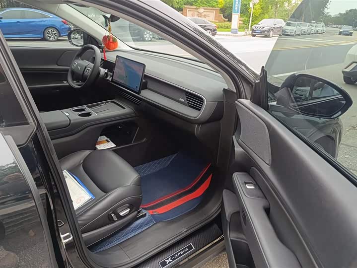 Фото 8 - XPeng G6