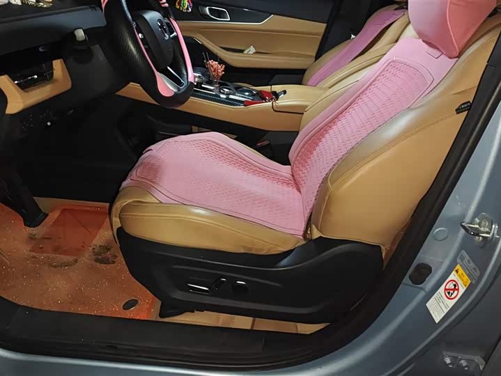 Фото 9 - Changan UNI-K